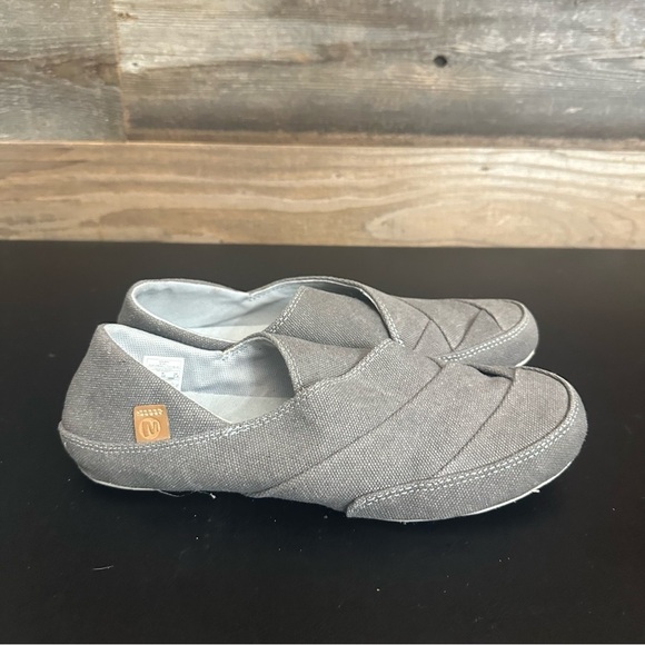 MERRELL Gray Inde Canvas Slip On Shoes Women's‎ Size 7 Flat Casual Loafers - Picture 4 of 9